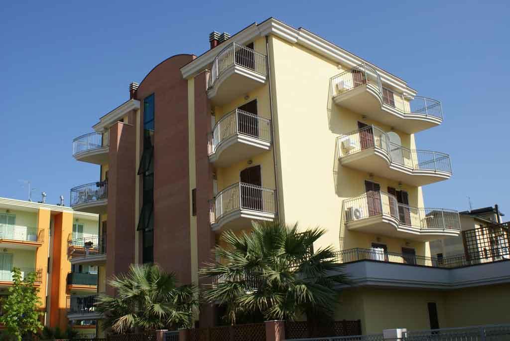 Casa Giardino Διαμέρισμα Σαν Μπενεντέτο ντελ Τρόντο Εξωτερικό φωτογραφία